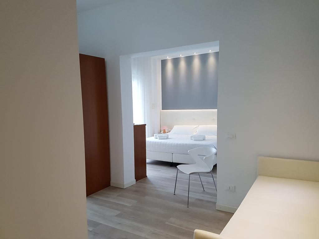 Hotel Sorriso Милано Мартима Екстериор снимка