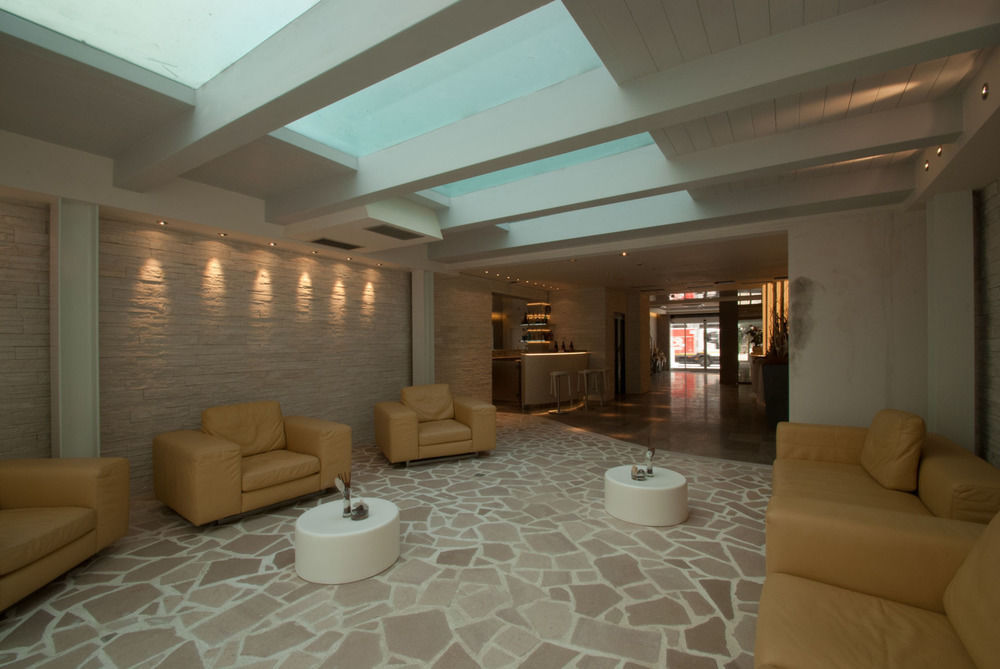 Hotel Sorriso Милано Мартима Екстериор снимка