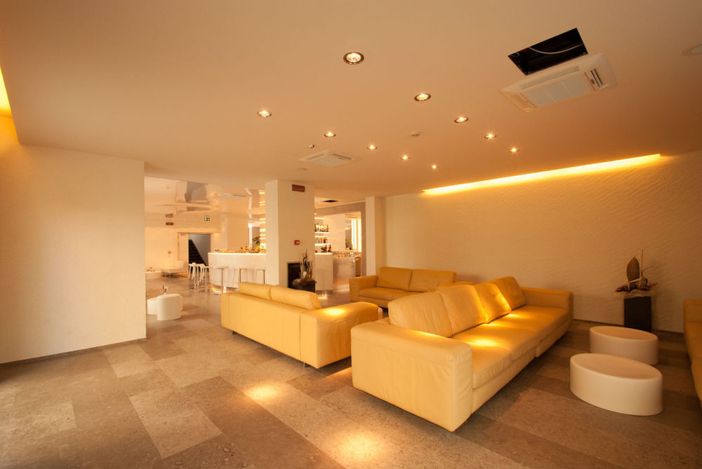 Hotel Sorriso Милано Мартима Екстериор снимка